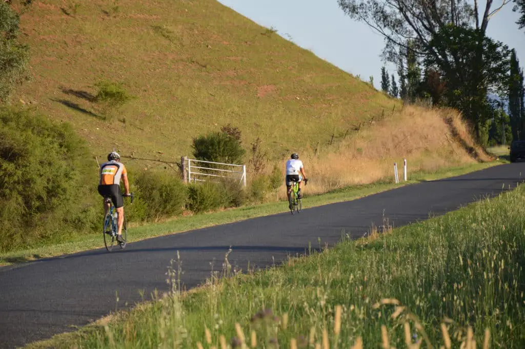 Cyclists near Tumut